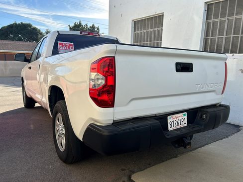 Used 2014 Toyota Tundra SR image 8