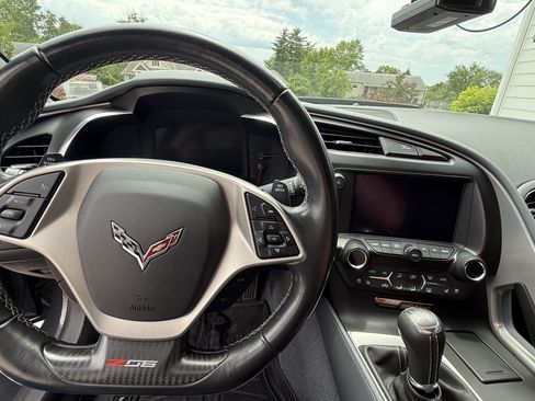 Used 2017 Chevrolet Corvette Z06 RWD image 19