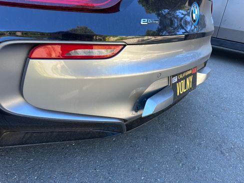Used 2019 BMW i8 Roadster AWD/4WD image 6