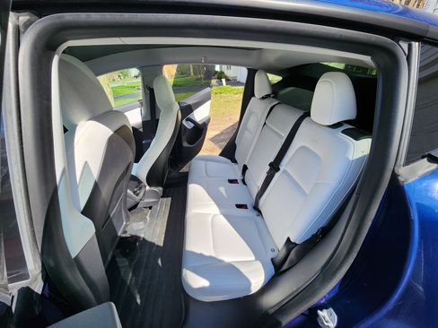Used 2020 Tesla Model Y Performance image 12