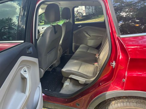 Used 2014 Ford Escape SE image 13