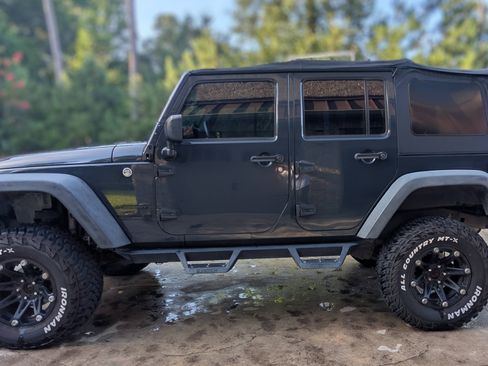 Used 2016 Jeep Wrangler Unlimited Sport AWD/4WD image 4
