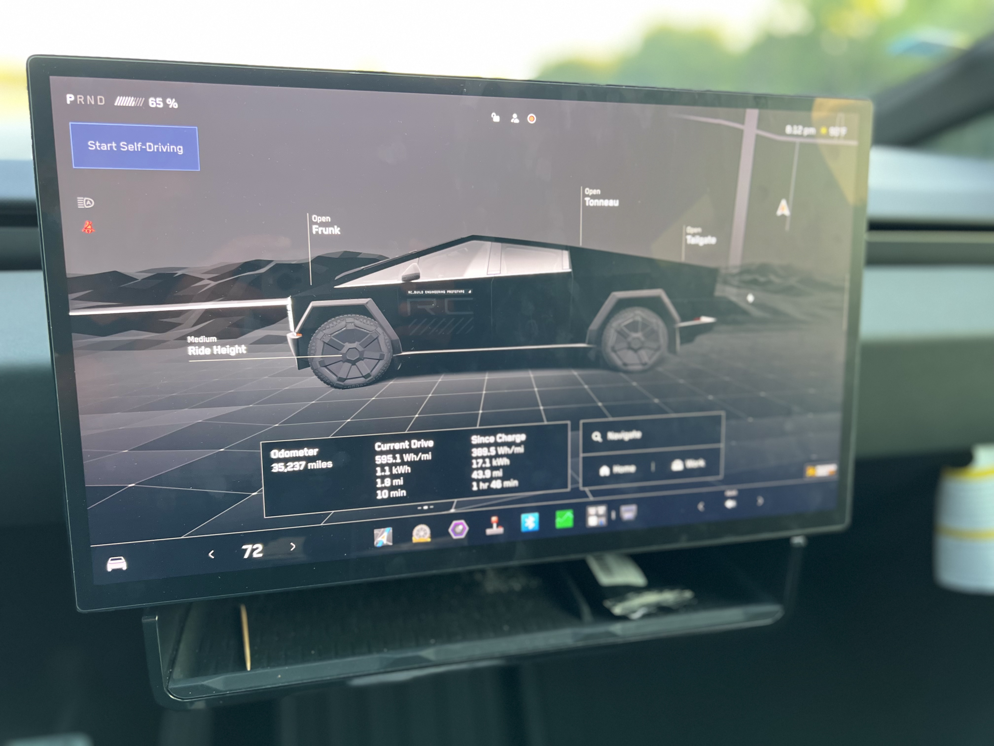 Used 2025 Tesla Cybertruck AWD Crew Cab image 5