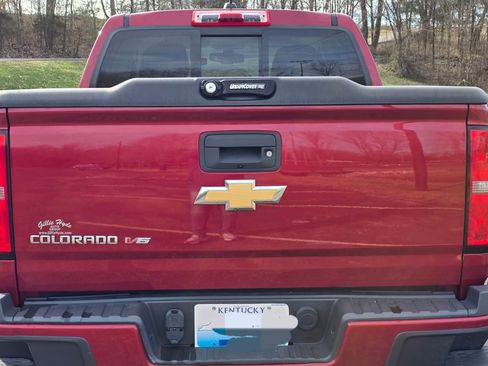 Used 2017 Chevrolet Colorado Z71 image 12