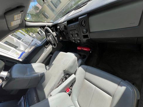 Used 2014 Ford F150 XL w/ Equipment Group 101A Mid RWD image 8