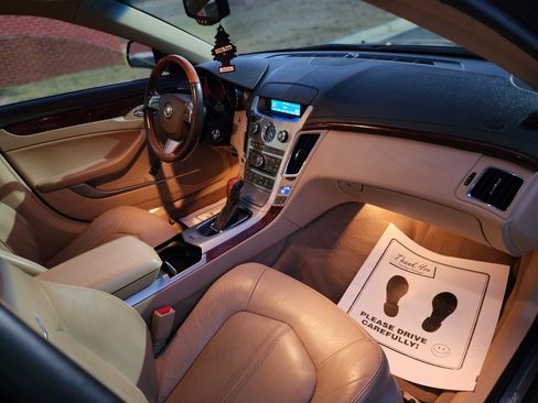 Used 2011 Cadillac CTS Luxury image 12