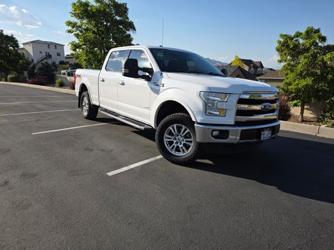 Used 2015 Ford F150 Lariat w/ Equipment Group 501A Mid image 1
