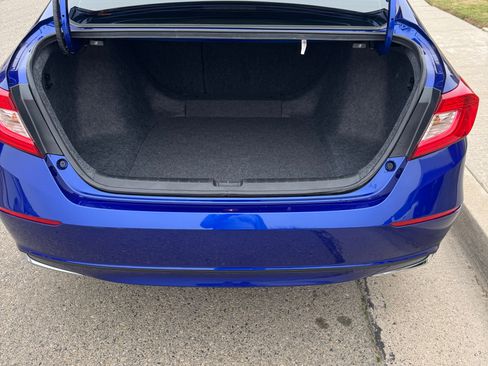 Used 2022 Honda Accord Sport image 6