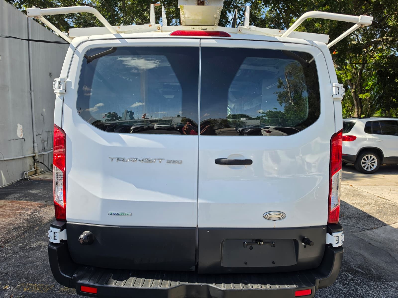 Used 2015 Ford Transit 250 148 Low Roof RWD image 5