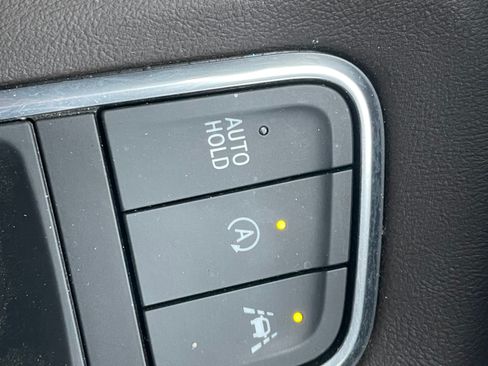 Used 2021 Cadillac Escalade ESV Premium Luxury AWD/4WD image 9