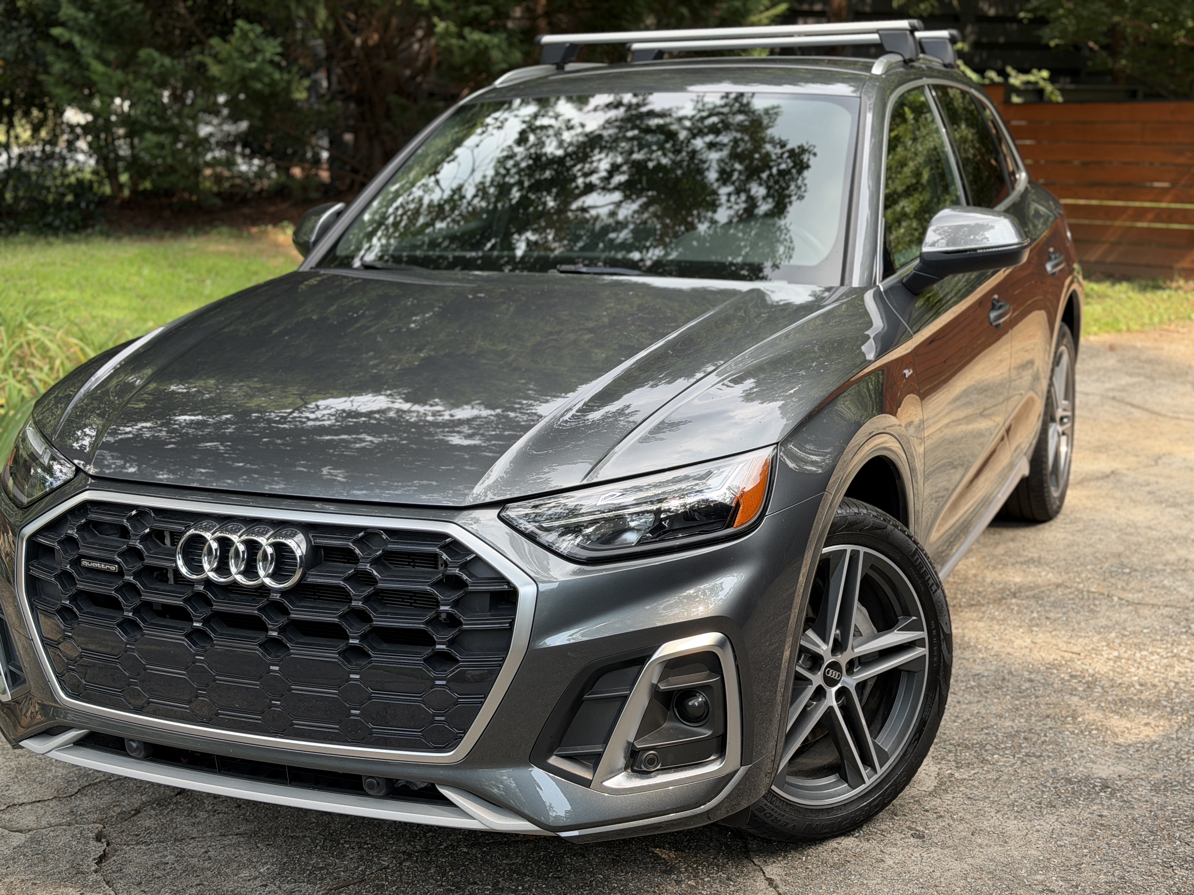 Used 2022 Audi Q5 e Premium AWD/4WD image 2