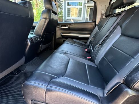 Used 2020 Toyota Tundra Limited w/ Limited Premium Package AWD/4WD image 18