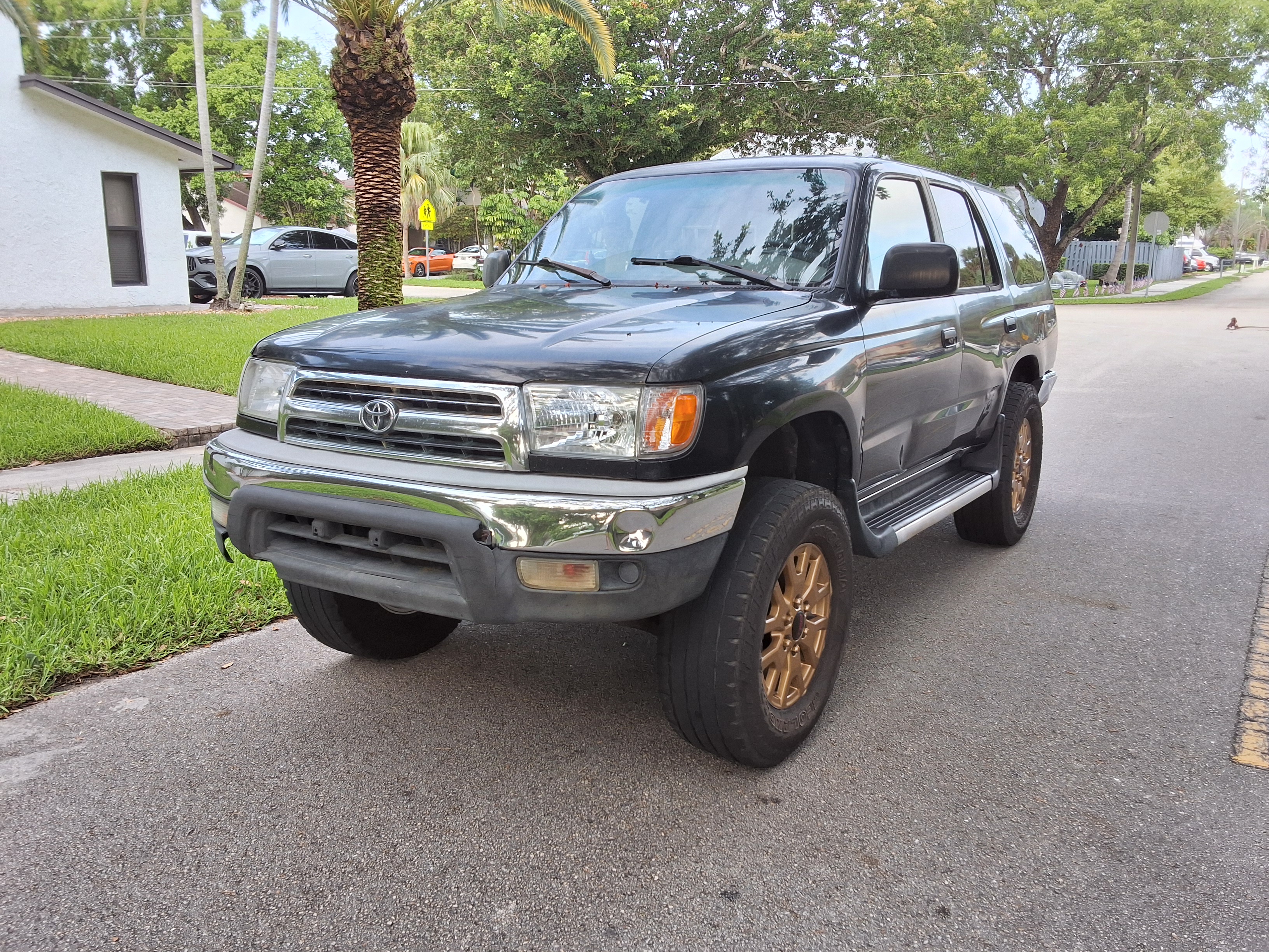 Used 1999 Toyota 4Runner SR5 RWD image 4