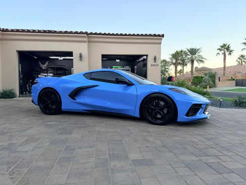 Used 2022 Chevrolet Corvette Stingray Premium Cpe w/ Z51 Performance Package image 2