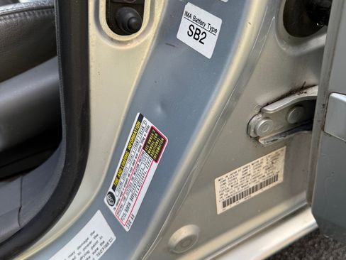 Used 2005 Honda Accord Hybrid Sedan 4D image 9