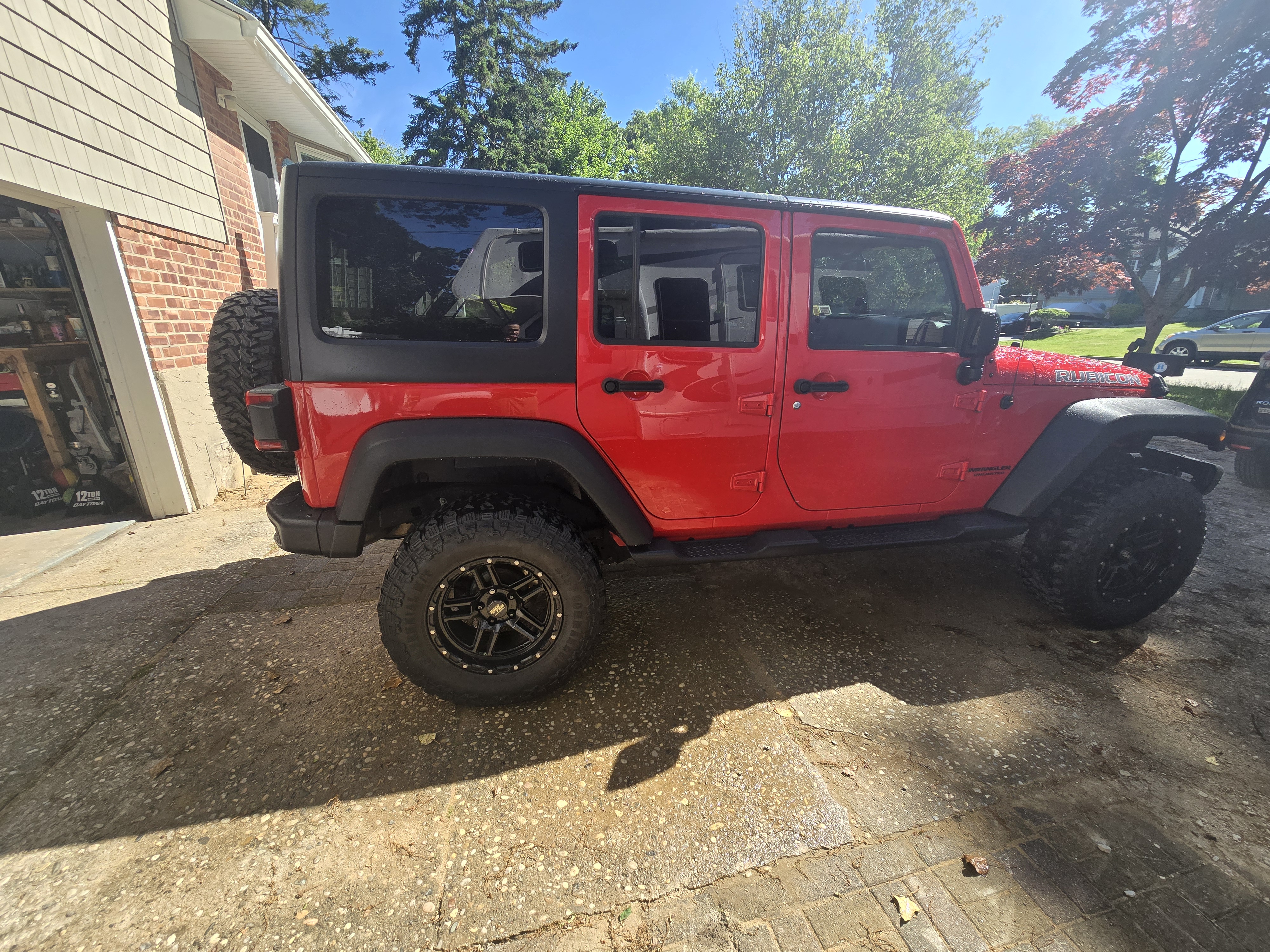 Used 2016 Jeep Wrangler Unlimited Sport w/ Quick Order Package 24S AWD/4WD image 2