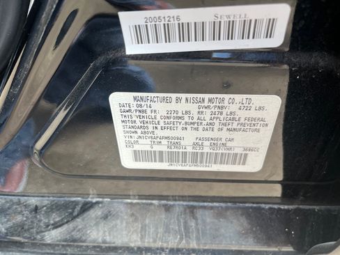 Used 2015 INFINITI Q40 w/ Moonroof Package RWD image 6