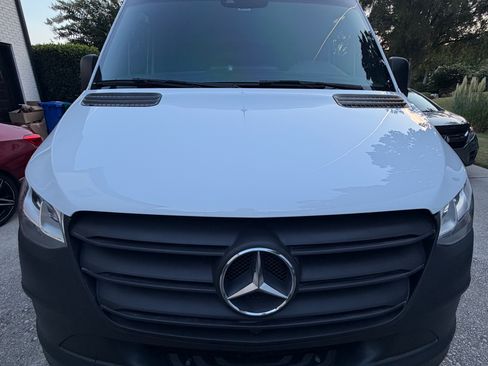 Used 2022 Mercedes-Benz Sprinter 1500 image 5