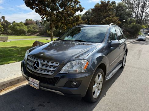 Used 2010 Mercedes-Benz ML 350 2WD image 4