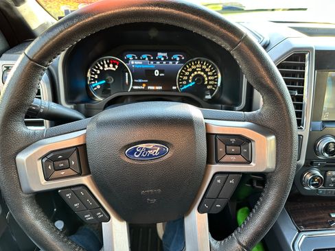 Used 2016 Ford F150 Platinum w/ Technology Package image 13