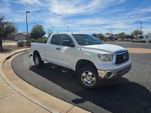 Used 2011 Toyota Tundra 4x4 Double Cab w/ TRD Off-Road Pkg image 14