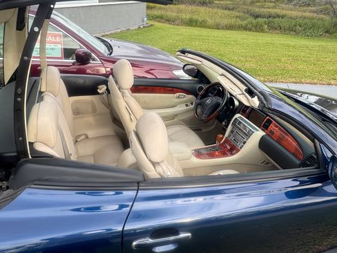 Used 2006 Lexus SC 430 Convertible RWD image 12