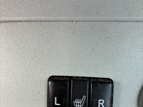 Used 2012 Toyota Prius Four w/ Deluxe Solar Roof Pkg FWD image 15
