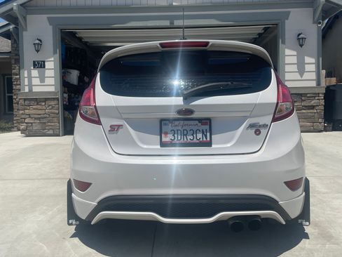 Used 2016 Ford Fiesta ST FWD image 5