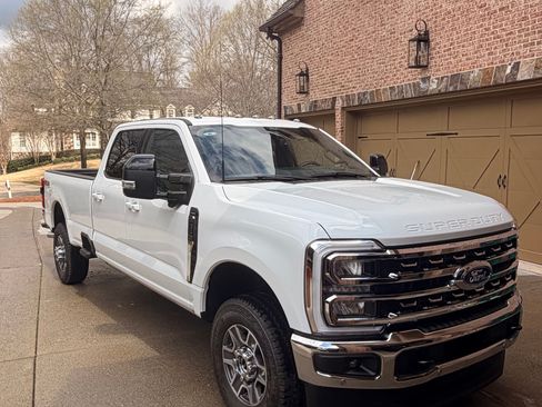Used 2024 Ford F350 Lariat w/ Lariat Ultimate Package image 2