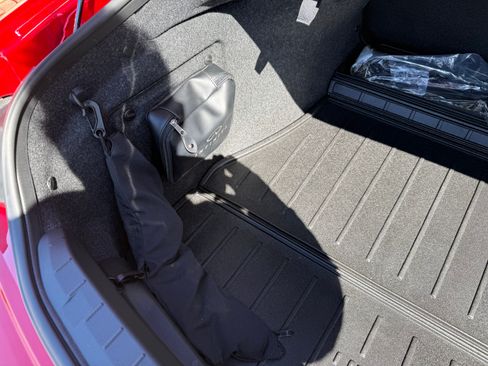 Used 2022 INFINITI Q60 Red Sport 400 w/ Proactive Package image 9