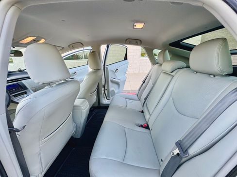 Used 2013 Toyota Prius Two image 20