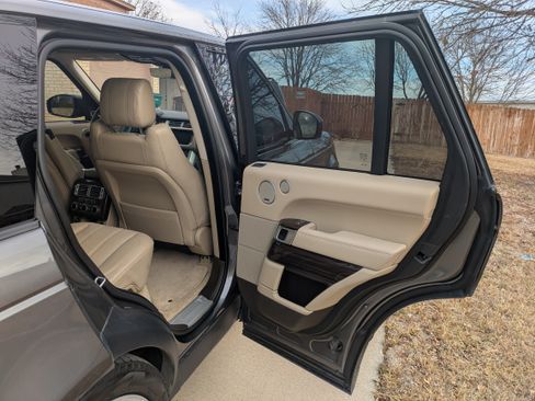 Used 2017 Land Rover Range Rover Supercharged image 25