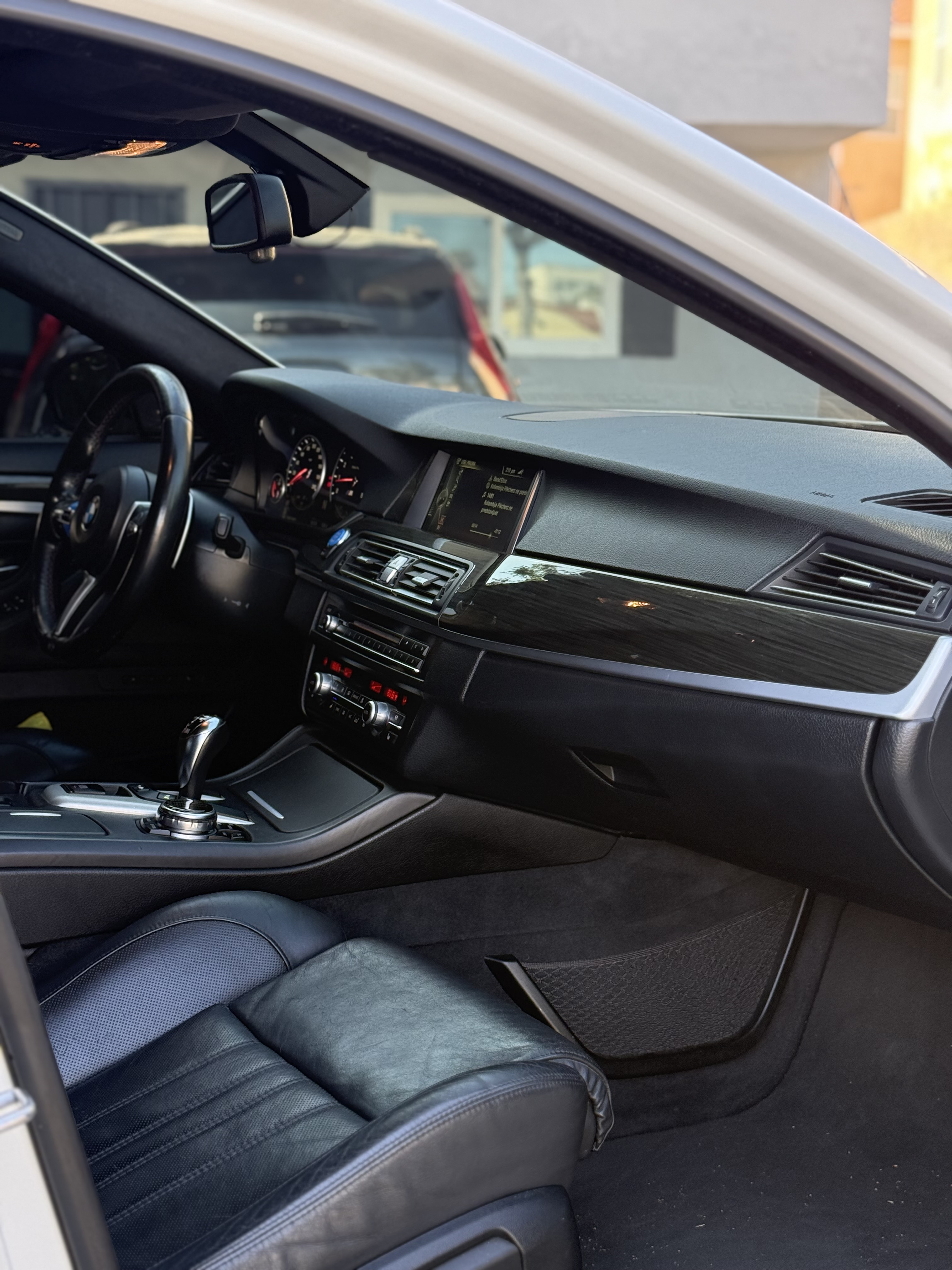 Used 2014 BMW M5 RWD image 13