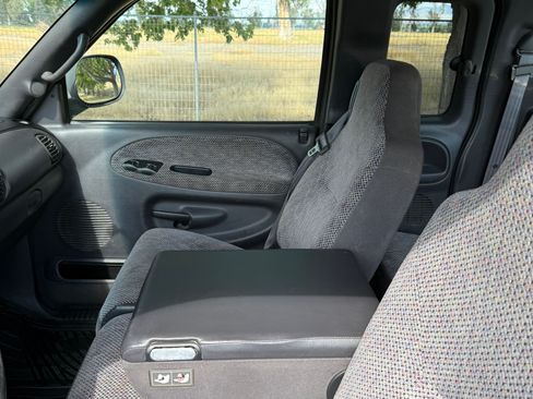 Used 2001 Dodge Ram 1500 Truck 4x4 Quad Cab image 15