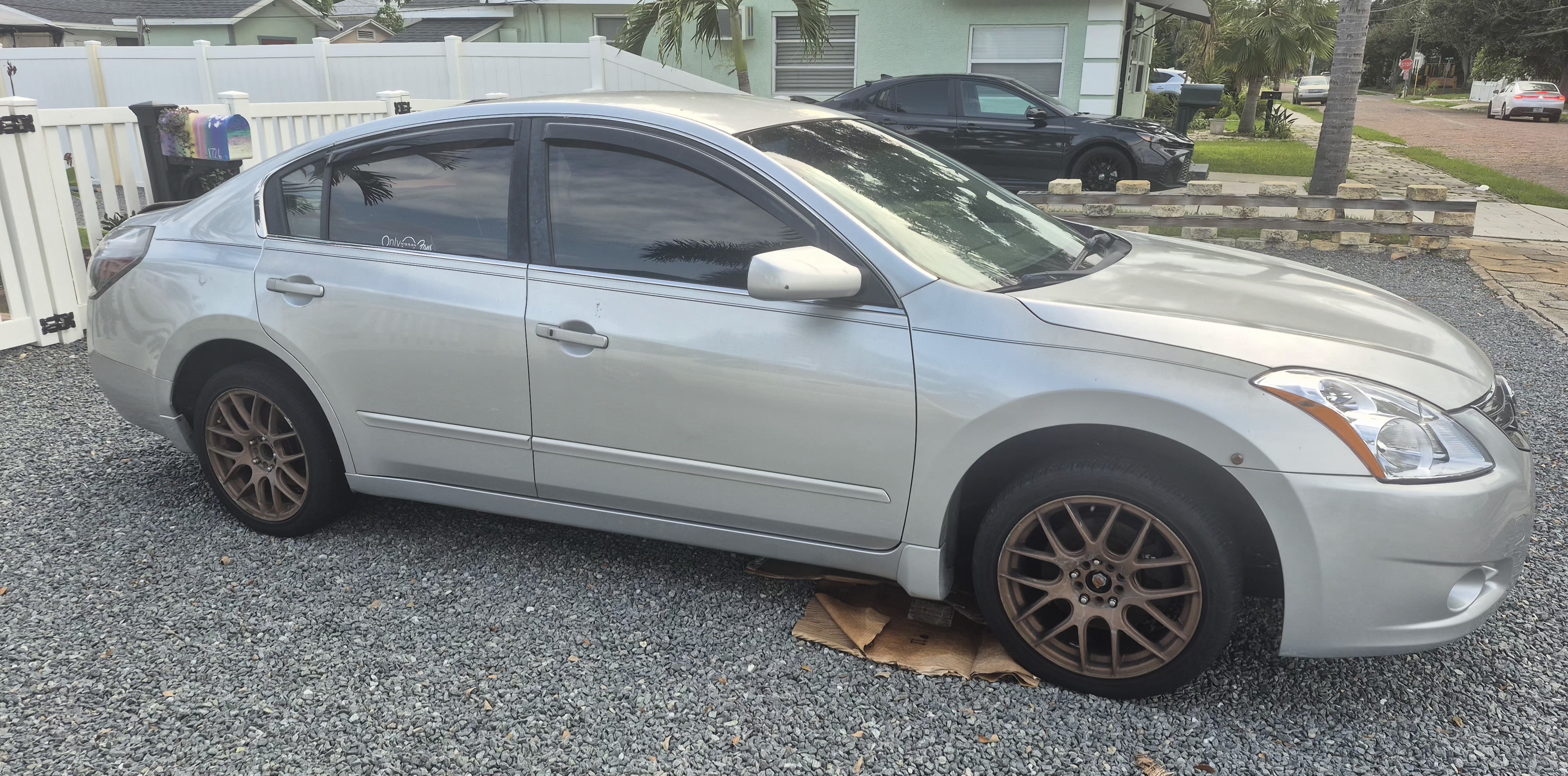 Used 2010 Nissan Altima 2.5 S FWD image 5