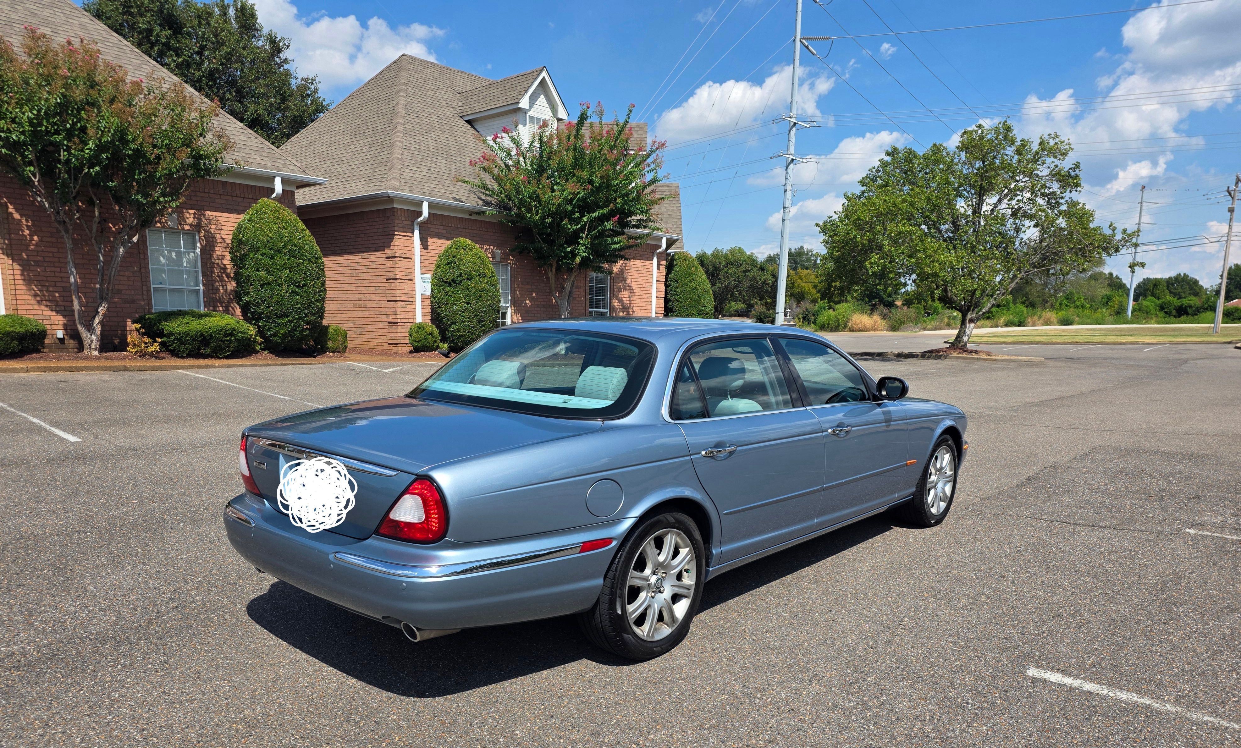 Used 2005 Jaguar XJ8 RWD image 13