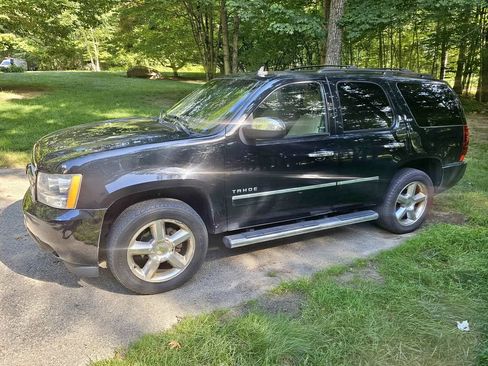 Used 2014 Chevrolet Tahoe LTZ image 1