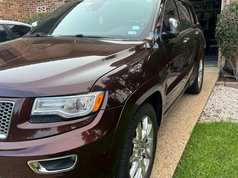 Used 2014 Jeep Grand Cherokee Summit image 8