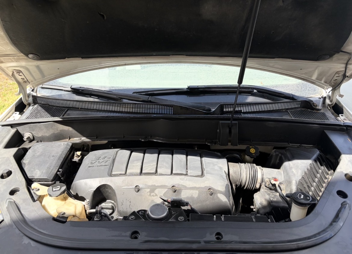 Used 2012 Chevrolet Traverse LT AWD/4WD image 10