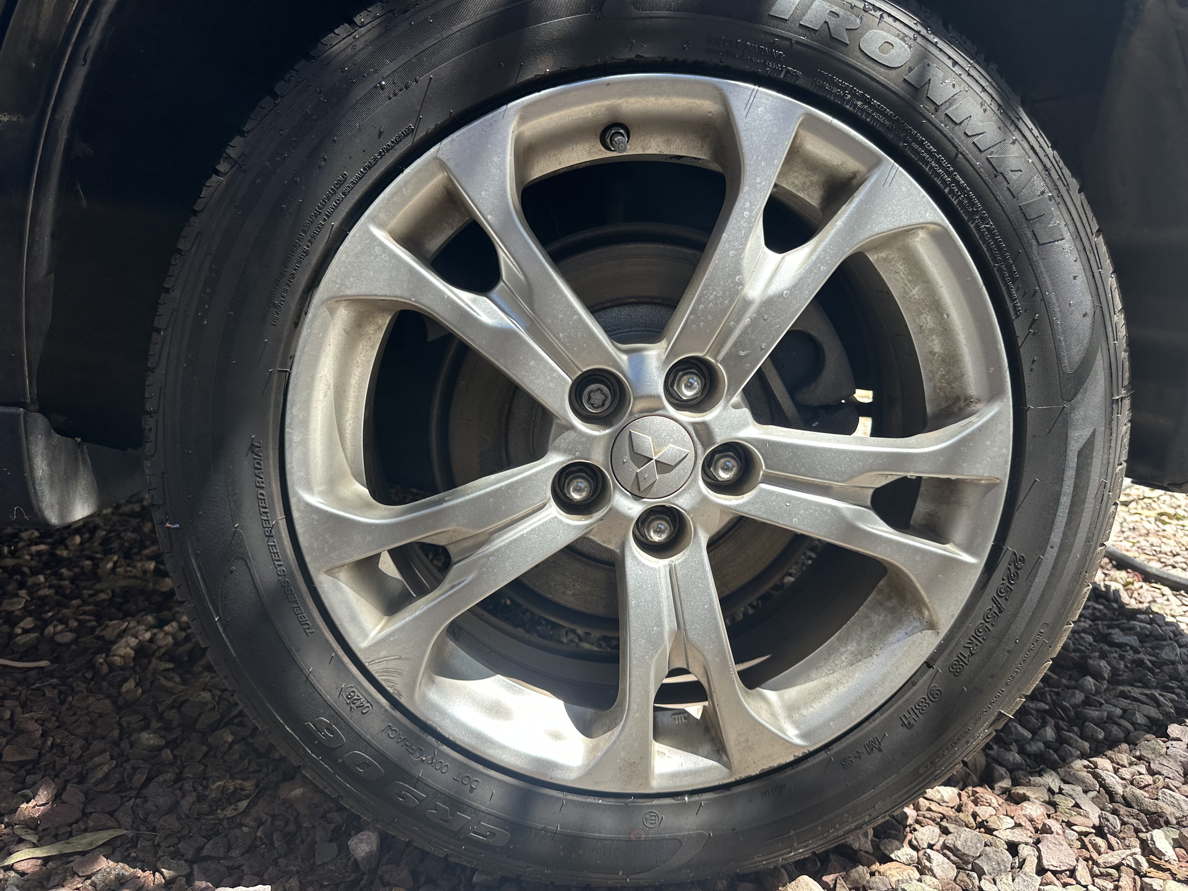 Used 2014 Mitsubishi Outlander SE FWD image 16