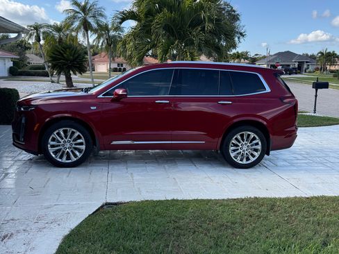 Used 2020 Cadillac XT6 Premium Luxury image 5
