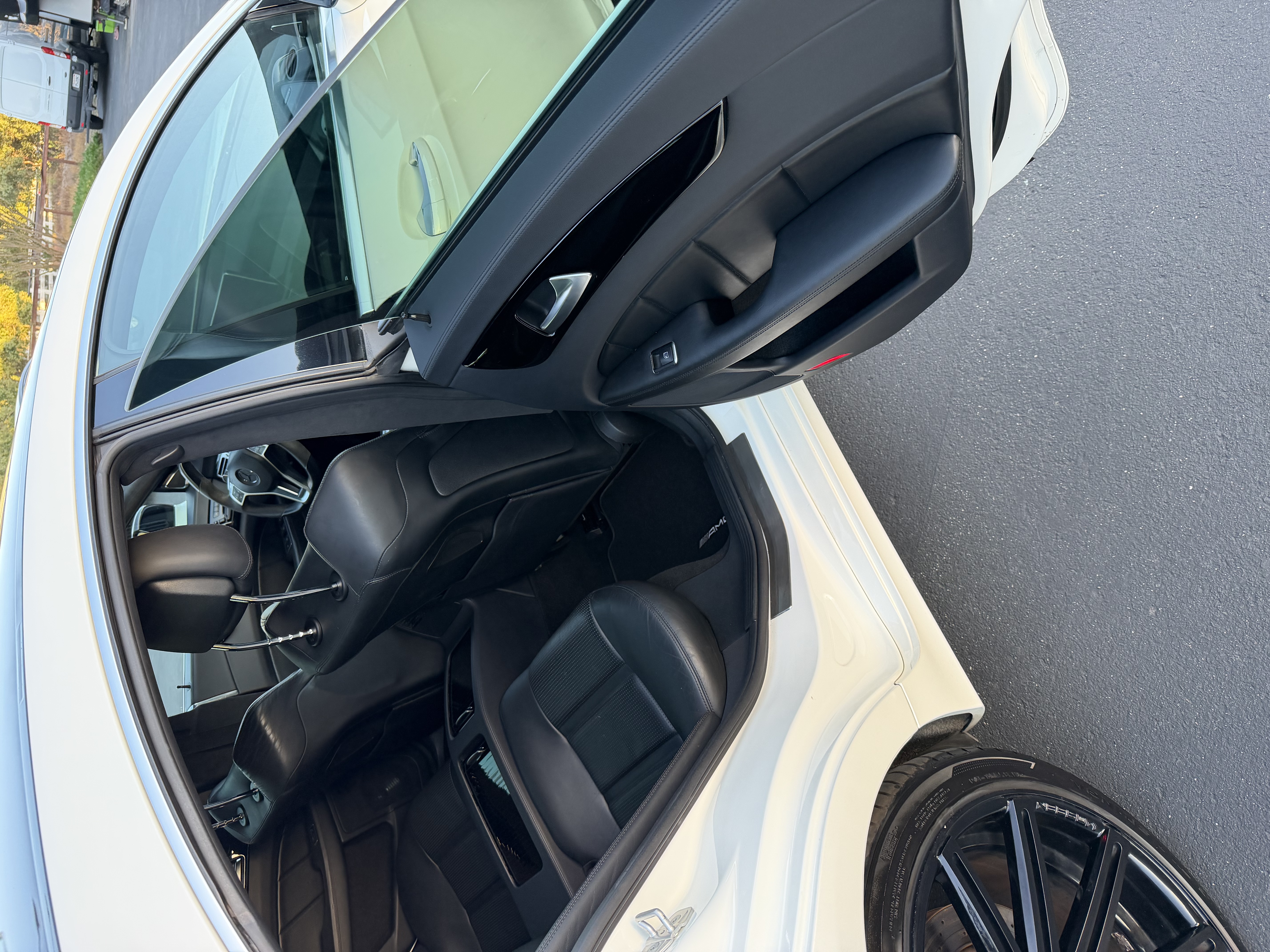 Used 2012 Mercedes-Benz CLS 63 AMG image 18