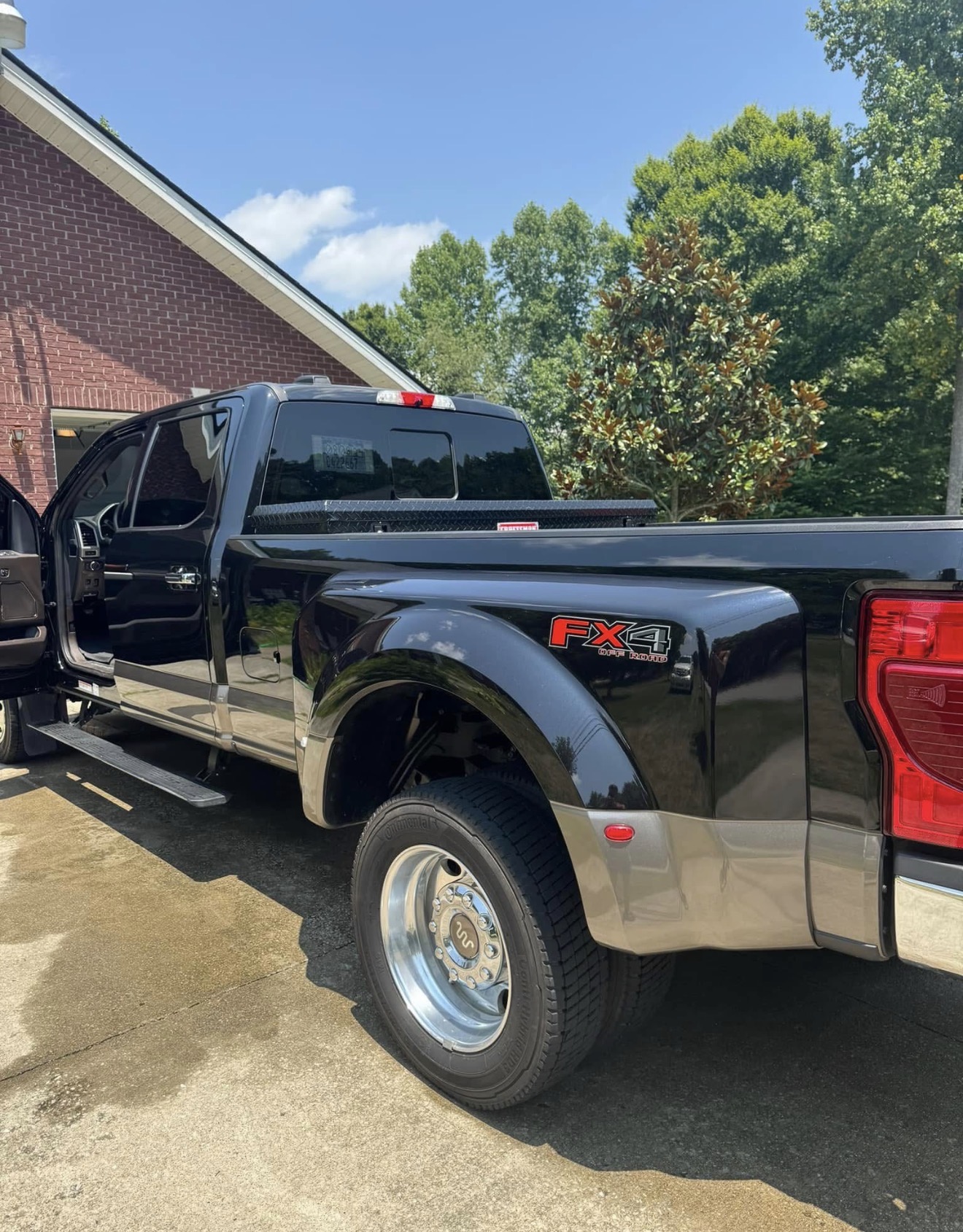 Used 2022 Ford F450 King Ranch w/ King Ranch Ultimate Package AWD/4WD image 2