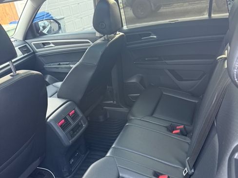 Used 2019 Volkswagen Atlas SEL image 5