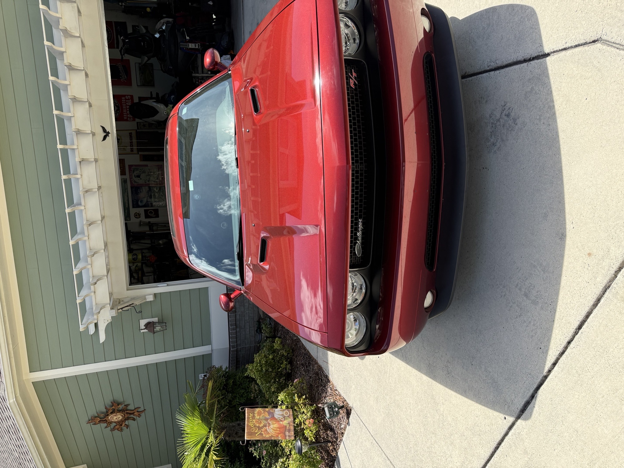 Used 2014 Dodge Challenger R/T RWD image 2