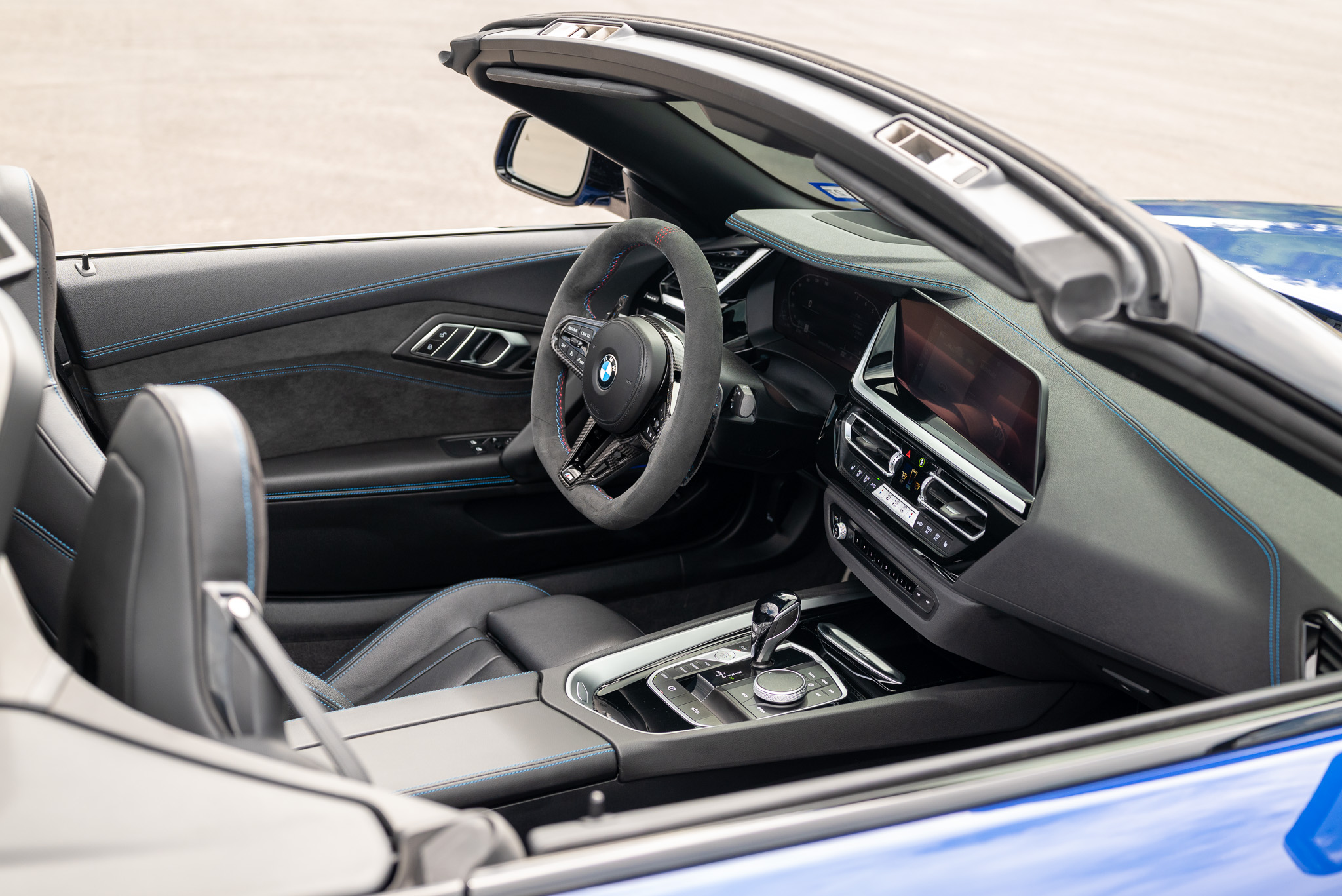 Used 2024 BMW Z4 M40i w/ Premium Package RWD image 17