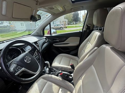 Used 2020 Buick Encore Essence w/ Experience Buick Package AWD/4WD image 10