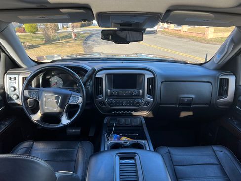 Used 2018 GMC Sierra 1500 Denali image 9