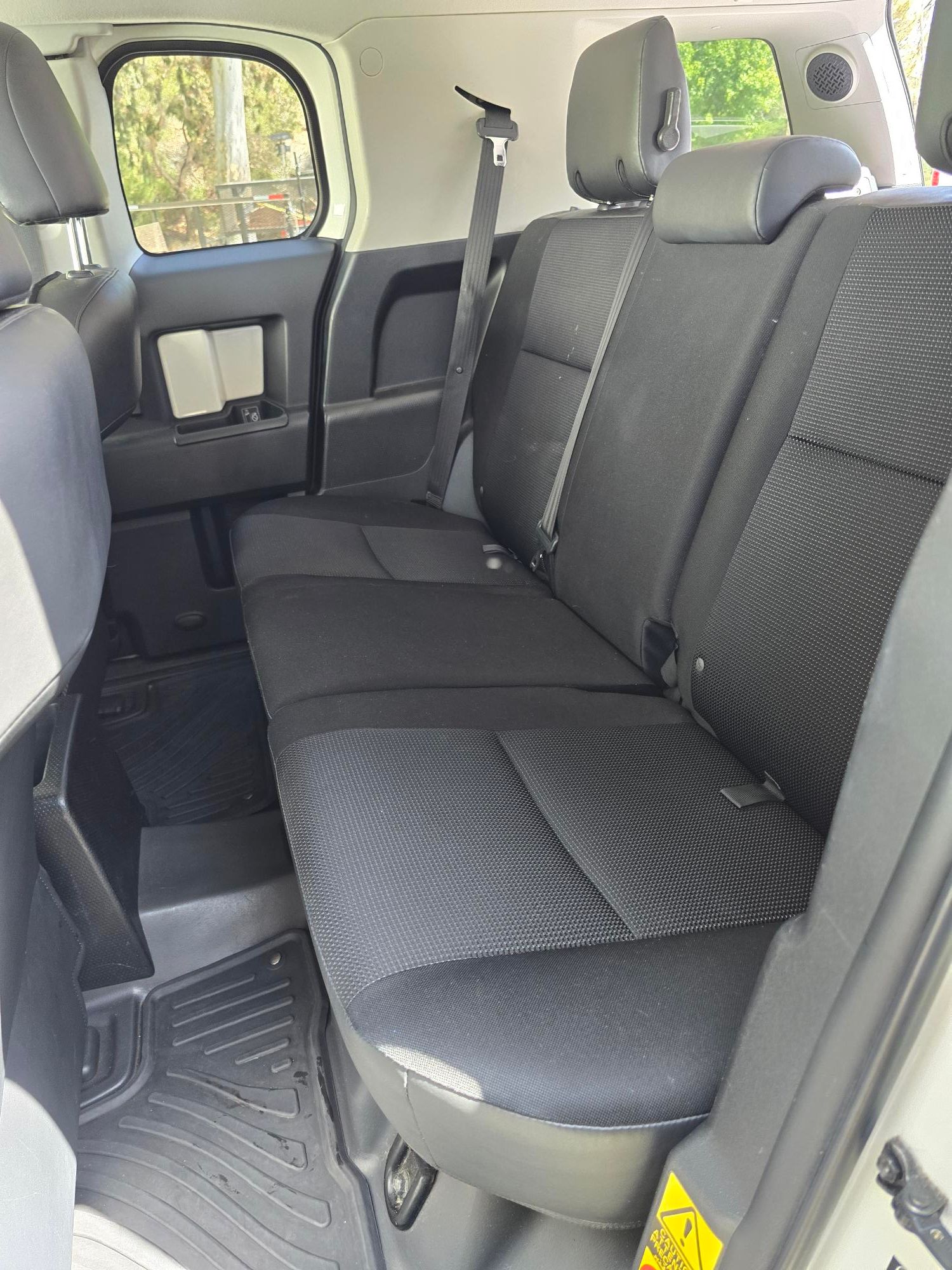 Used 2013 Toyota FJ Cruiser 4WD w/ Upgrade Pkg image 16