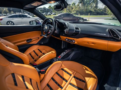 Used 2016 Ferrari 488 GTB image 16